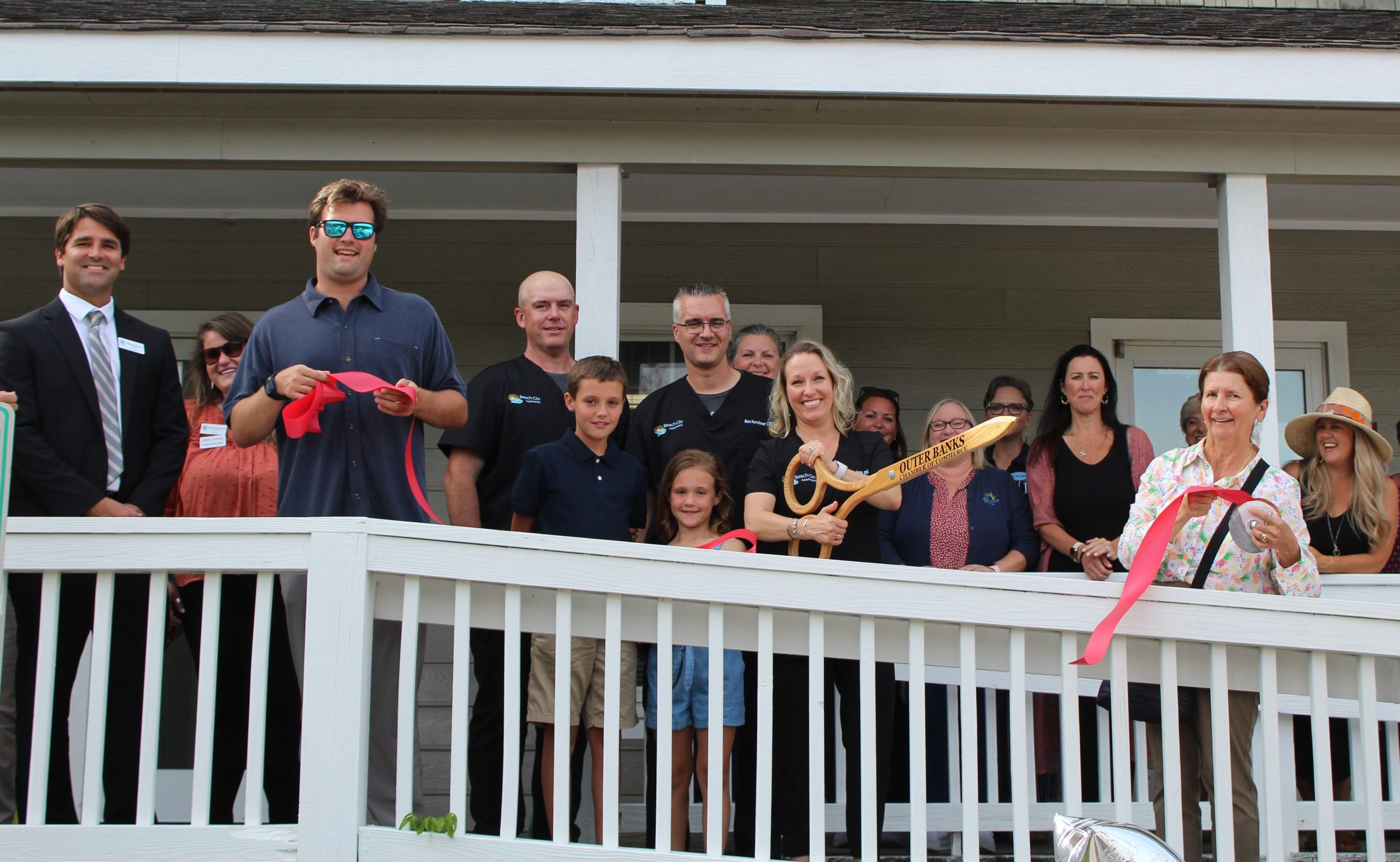Outer Banks Chamber holds ribbon cutting at Beach Glo Aesthetics