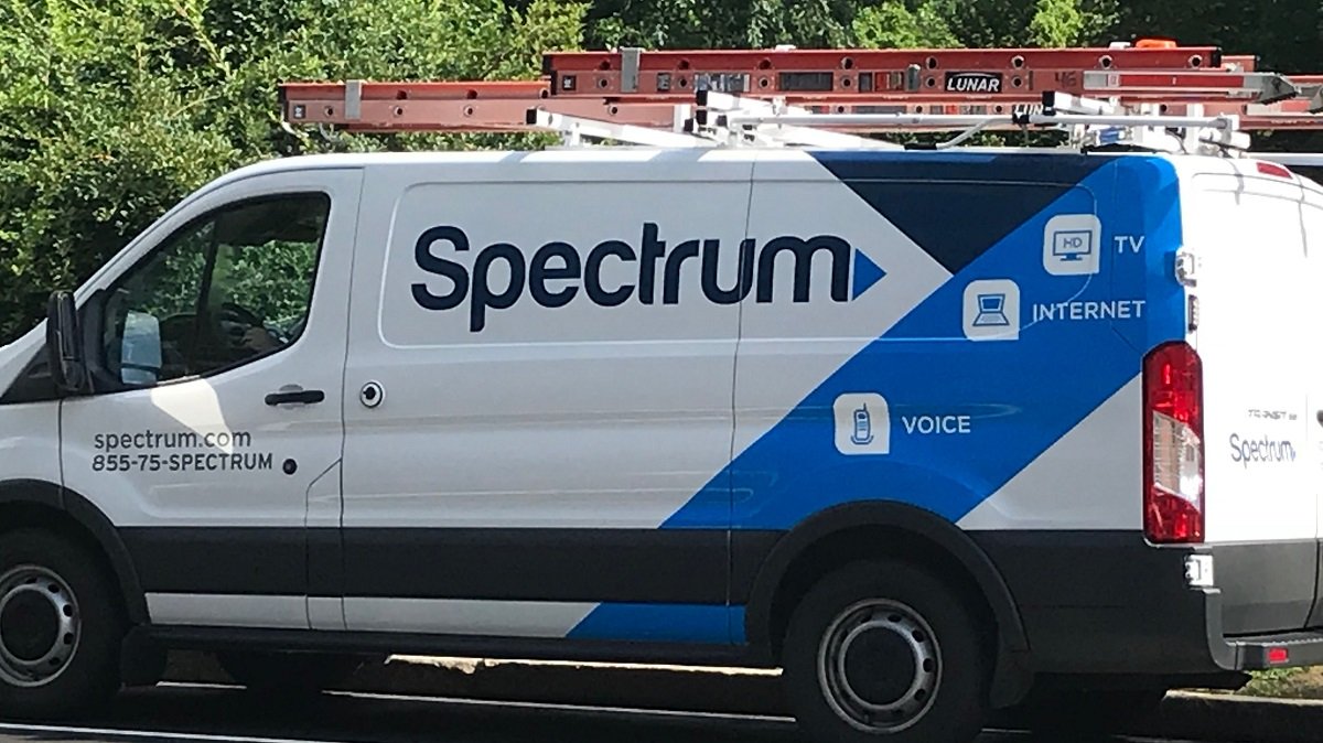 UPDATED: Spectrum services restored to Outer Banks, Elizabeth City following fiber cable cut