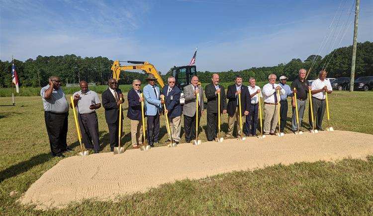 Groundbreaking held for widening of last two-lane stretch of U.S. 17 between Williamston and Washington